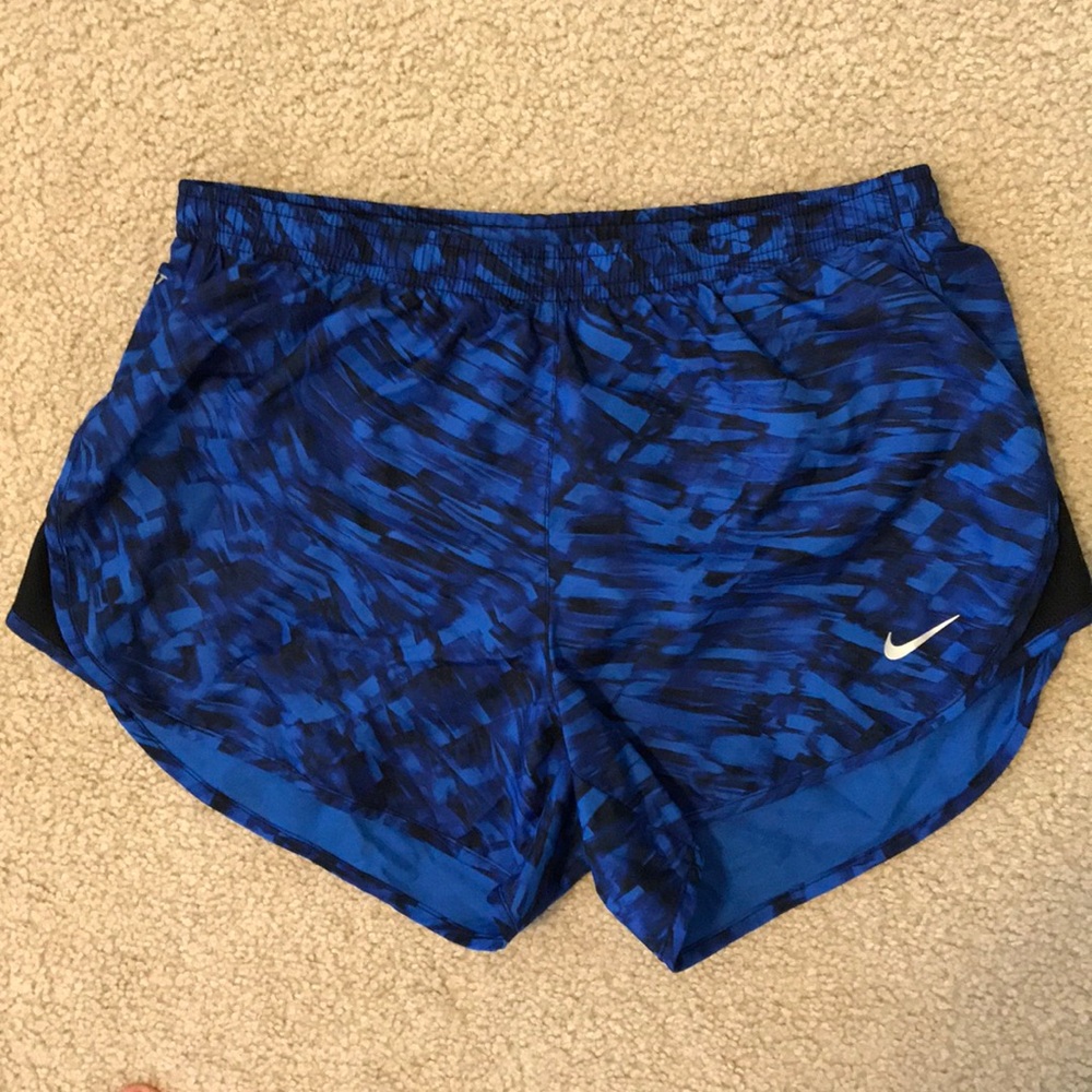 Nike running shorts size S